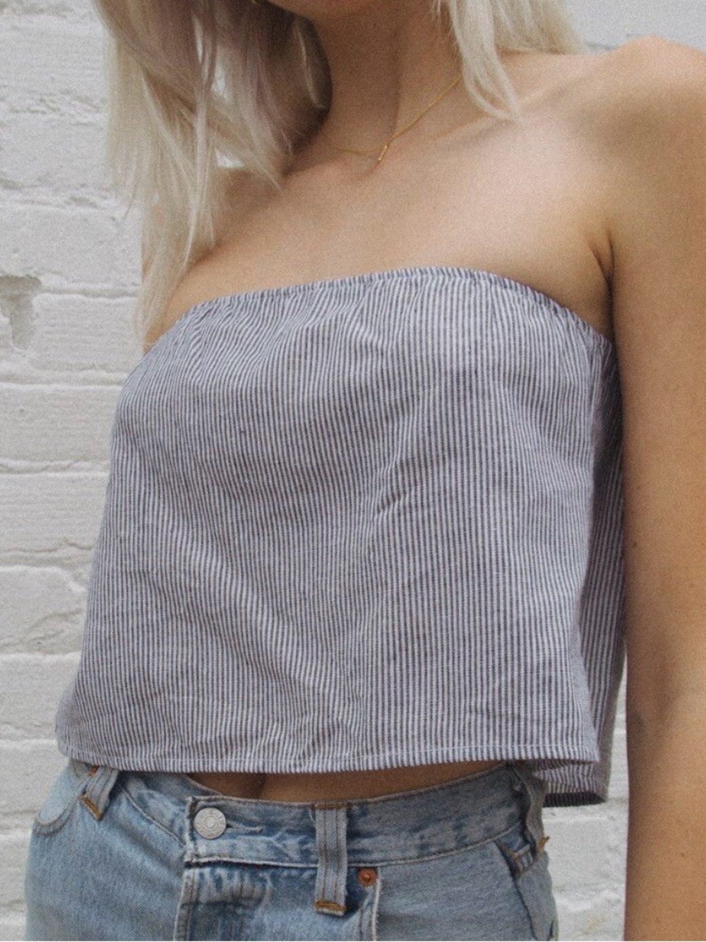 Brandy Melville Gray Pinstripe Strapless Crop Top